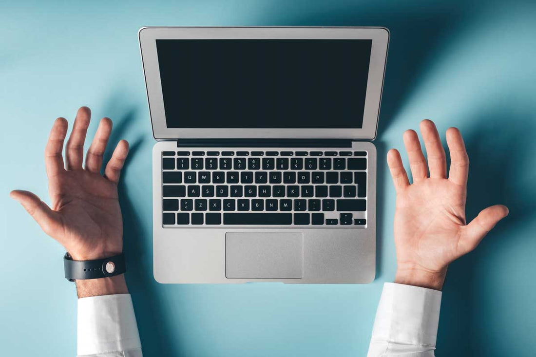 ¿Tu cargador de laptop está fallando? Conoce los problemas más comunes y cómo solucionarlos