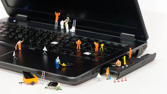 5 consejos para cuidar y prolongar la vida útil de tu laptop reacondicionada.