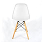 Eleva tu Espacio con Estilo: Set de 4 Sillas Eames en Oferta